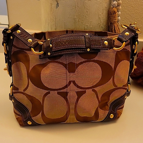 110.Coach should bag - Picture 1 of 15